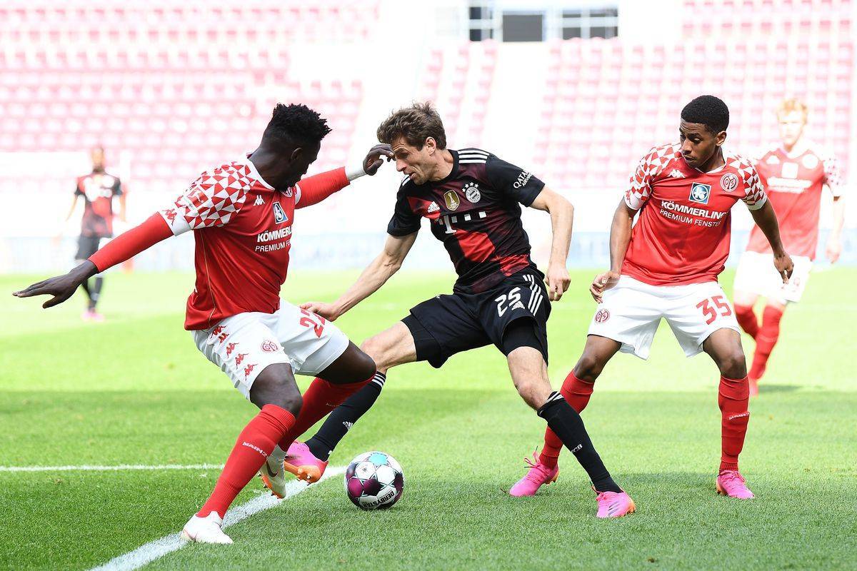 击型中场奥 击型中场奥