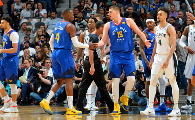 硬生生劈开 硬生生劈开